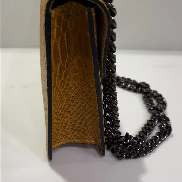 Elegant Mustard Yellow Snake-Embossed Women's Bag - Picture 4 of 7